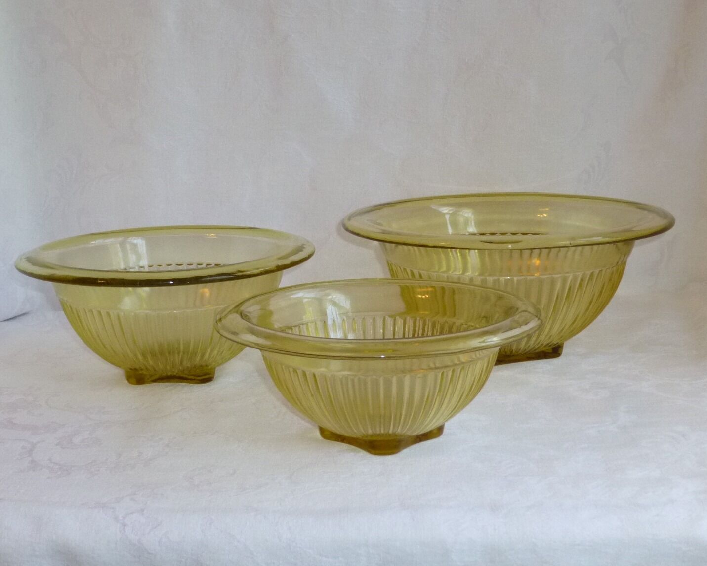 Yellow Depression Glass Rolled Edge Mixing Bowls Set Of 3