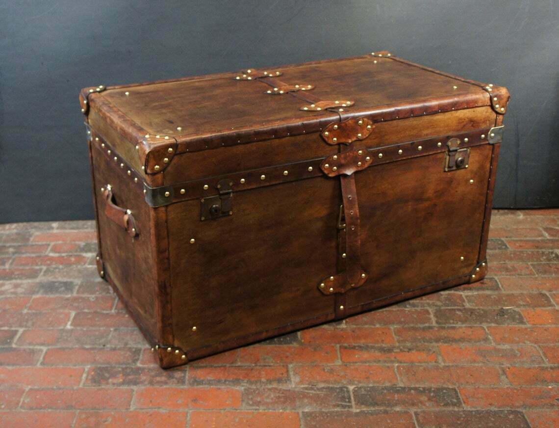 Finest English Occasional Side Table Trunk In Aged Tan Bridle Leather Trunk