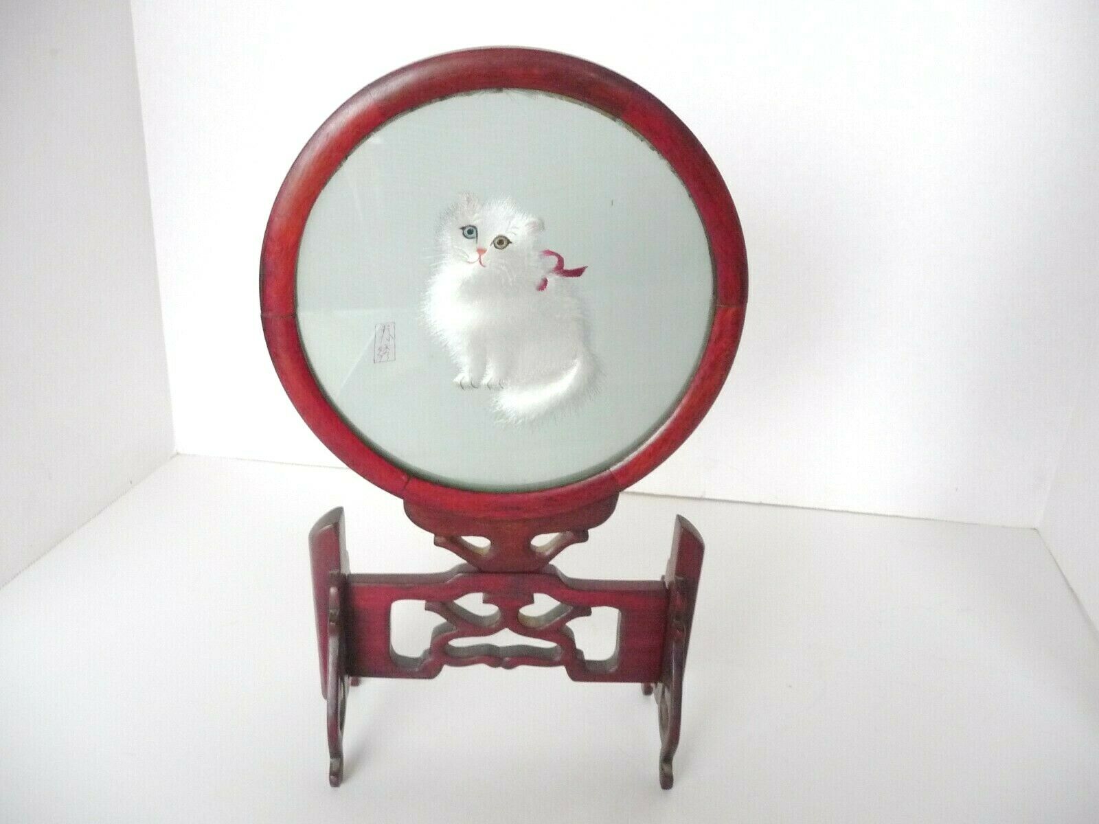 Vintage Chinese Table Screen Silk White Cat Rosewood Stand Two-sided